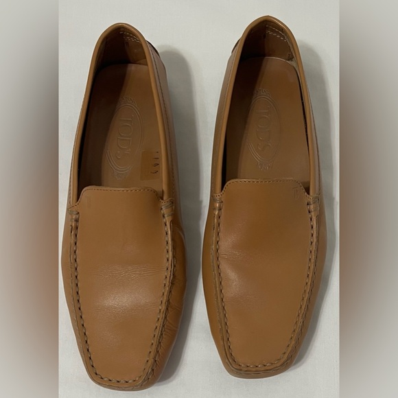 Tod's Shoes - Tod’s Leather Driving Loafers Gommino Brown Old Money slip on comfort shoe